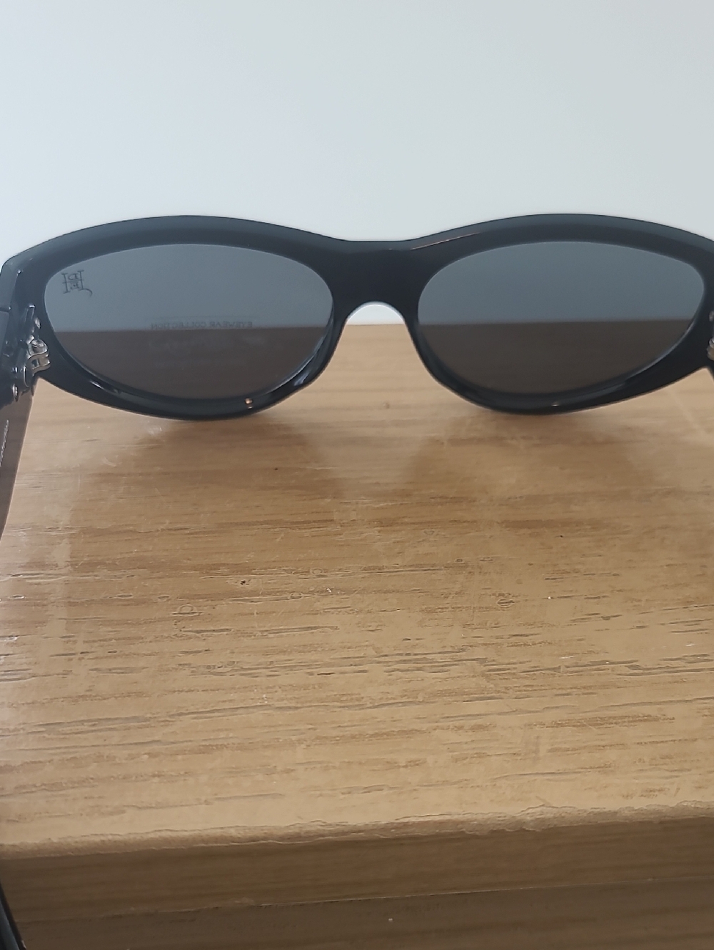 Ed Hardy Women's Black Cat-Eye Sunglasses - UV Protection - Picture 5 of 8